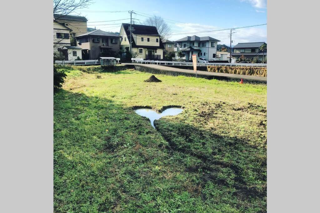 ゲストハウス+カフェわ　１日１組限定！ 築１００年の農家の古民家で宿泊体験、薪でお風呂沸かせます。焚き火もできます。 Kannami Екстер'єр фото
