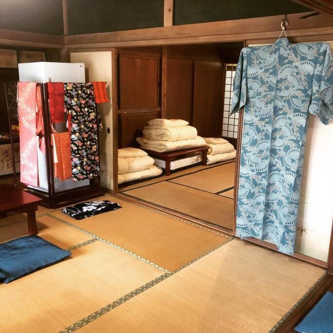 ゲストハウス+カフェわ　１日１組限定！ 築１００年の農家の古民家で宿泊体験、薪でお風呂沸かせます。焚き火もできます。 Kannami Екстер'єр фото