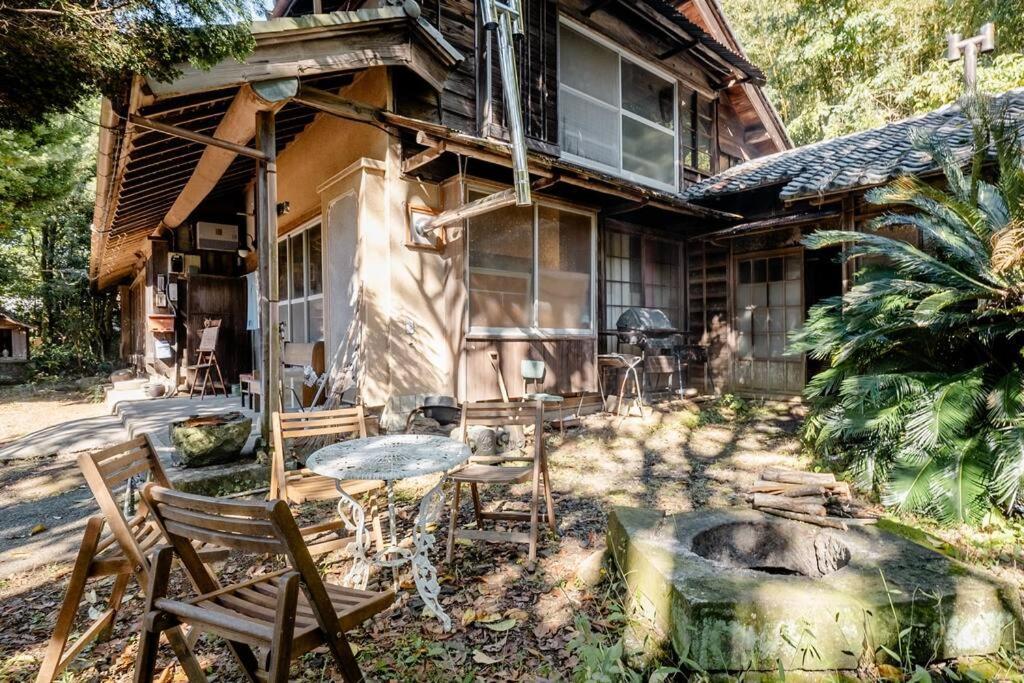 ゲストハウス+カフェわ　１日１組限定！ 築１００年の農家の古民家で宿泊体験、薪でお風呂沸かせます。焚き火もできます。 Kannami Екстер'єр фото